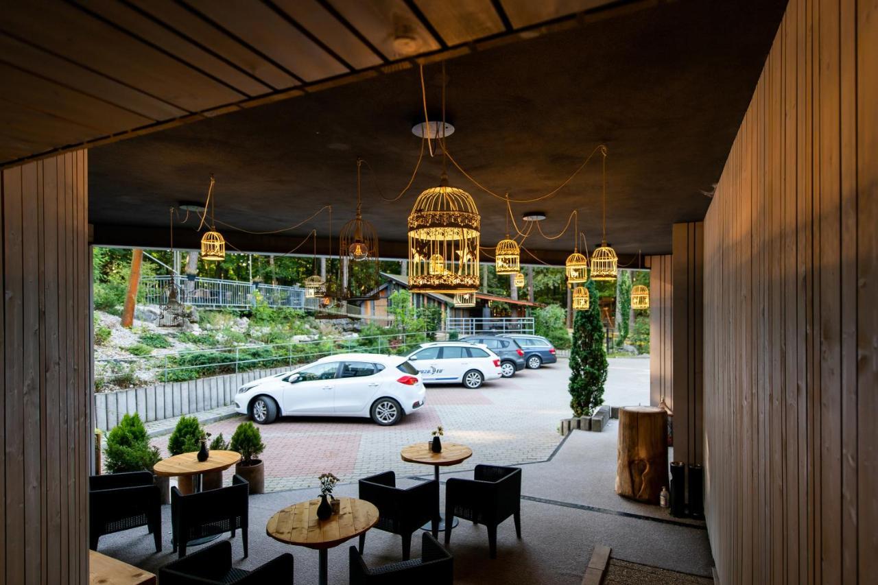 Hotel Veverica Trencin Exterior photo